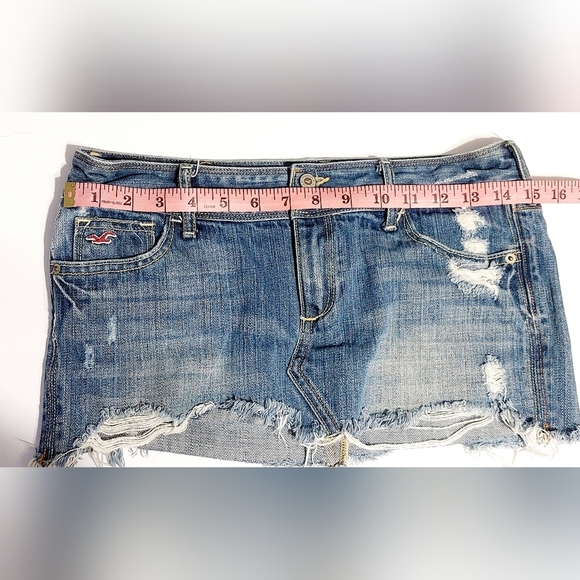 Hollister distressed Denim Mini Skirt Size 1‎ - Picture 5 of 7